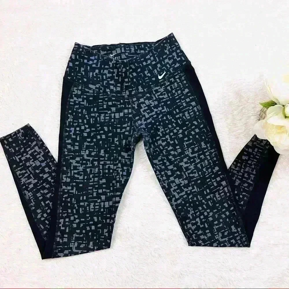 Nike Dry Black & Gray Printed High‎ Waisted Athletic Compression Leggings (XS)